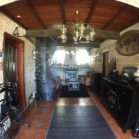 Bed & Breakfast Agro Da Gandarela Teo